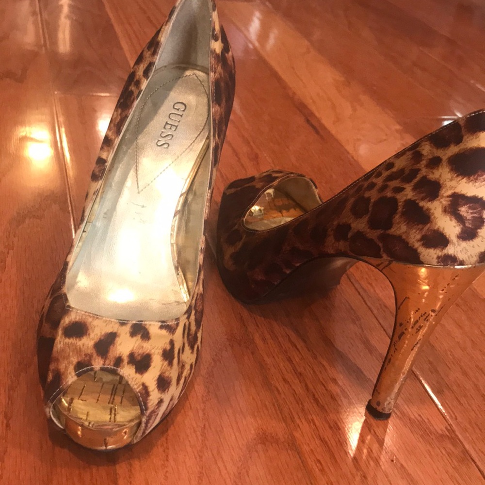 Guess, sexy leopard heels